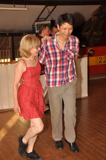 min 2011 05 29 station danse 253